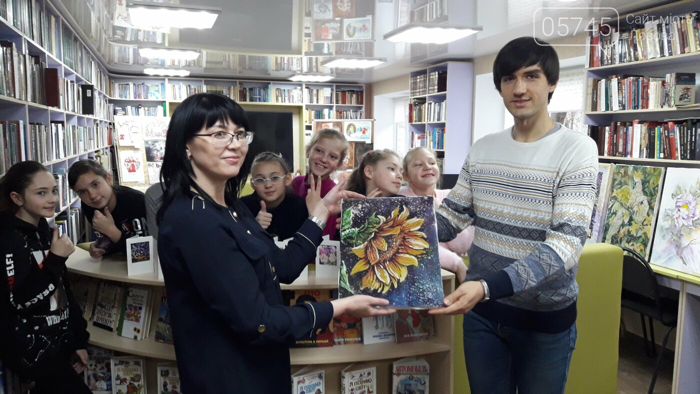 В детской библиотеке учили рисовать по ткани методом «Горя..., фото-22 В детской библиотеке учили рисовать по ткани методом «Горячий батик», фото-22