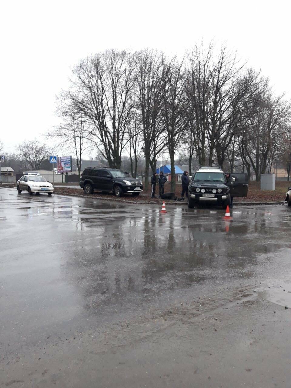 Вторая автоавария за день случилась на Лозовщине, фото-2 Вторая автоавария за день случилась на Лозовщине, фото-2