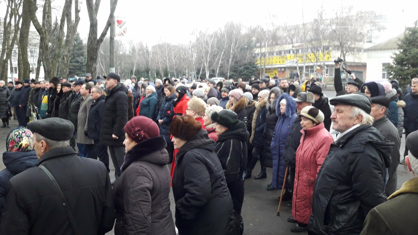 Отметили праздник: в Лозовой на День Соборности возложили ц..., фото-6 Отметили праздник: в Лозовой на День Соборности возложили цветы (Фото), фото-6