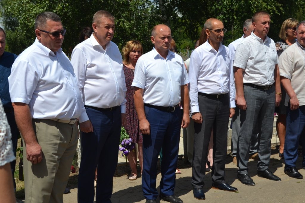 В Лозовой почтили память Героя Украины Александра Лавренко, фото-15 В Лозовой почтили память Героя Украины Александра Лавренко, фото-15