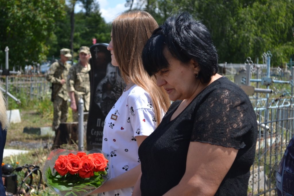 В Лозовой почтили память Героя Украины Александра Лавренко, фото-12 В Лозовой почтили память Героя Украины Александра Лавренко, фото-12
