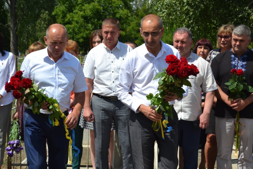 В Лозовой почтили память Героя Украины Александра Лавренко, фото-11 В Лозовой почтили память Героя Украины Александра Лавренко, фото-11