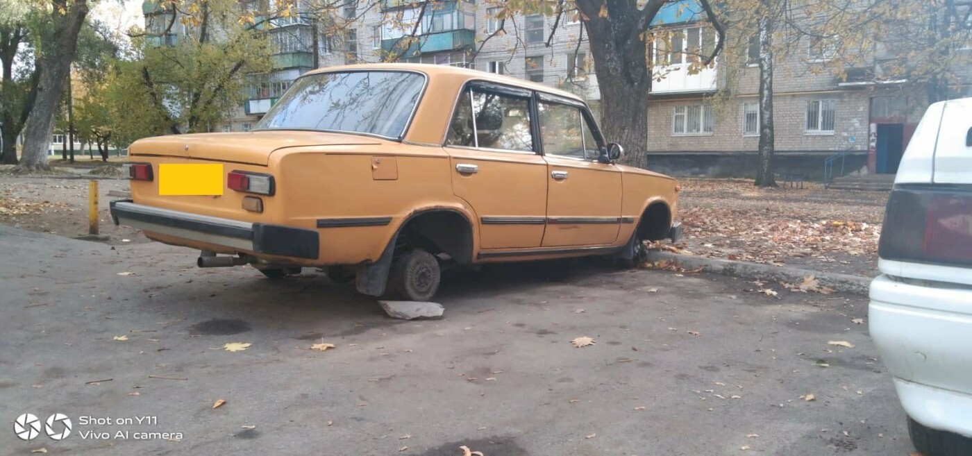 3 машины за 1 ночь: в Лозовой обворовали автомобили | Новини