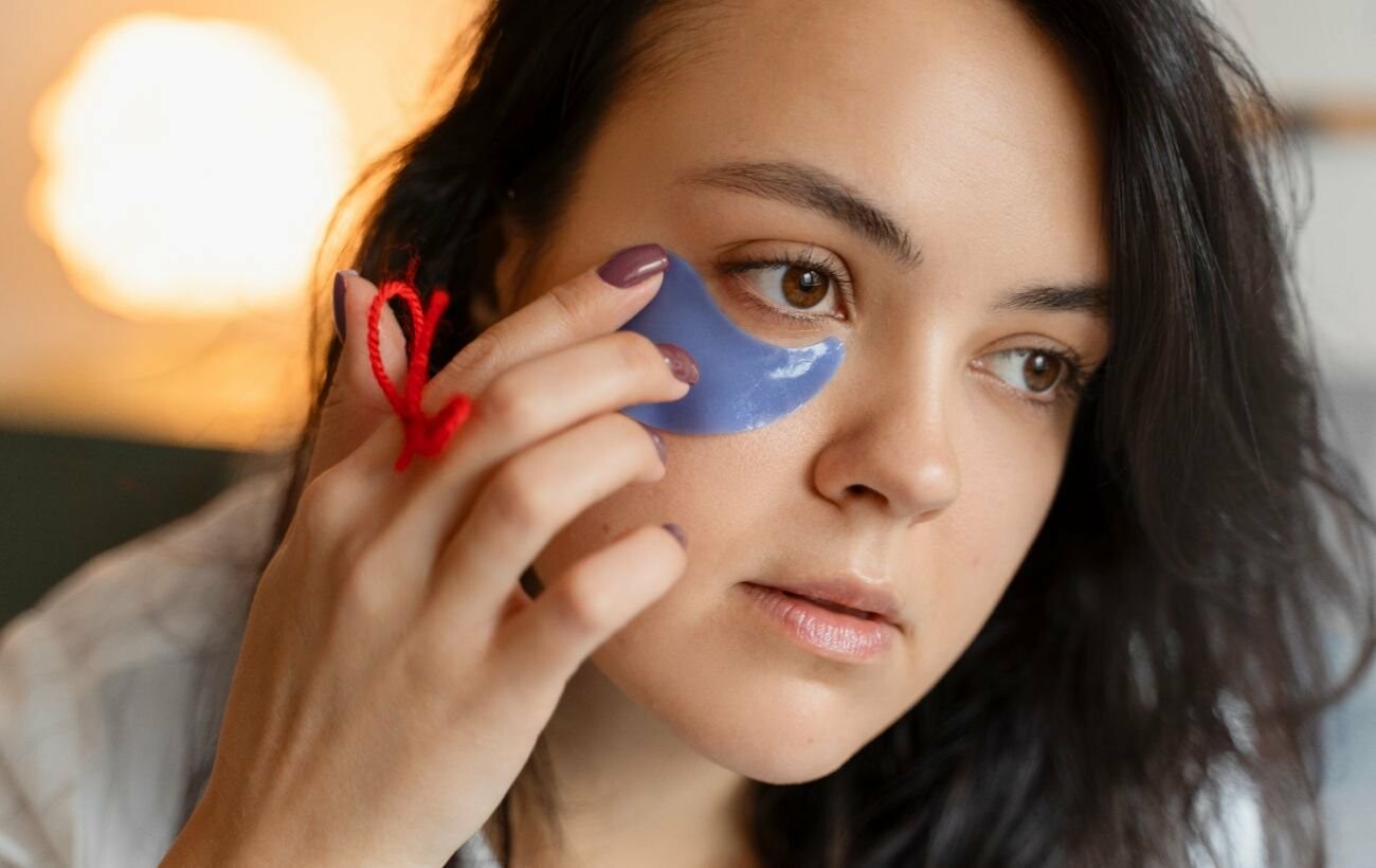 догляд за шкірою під очима